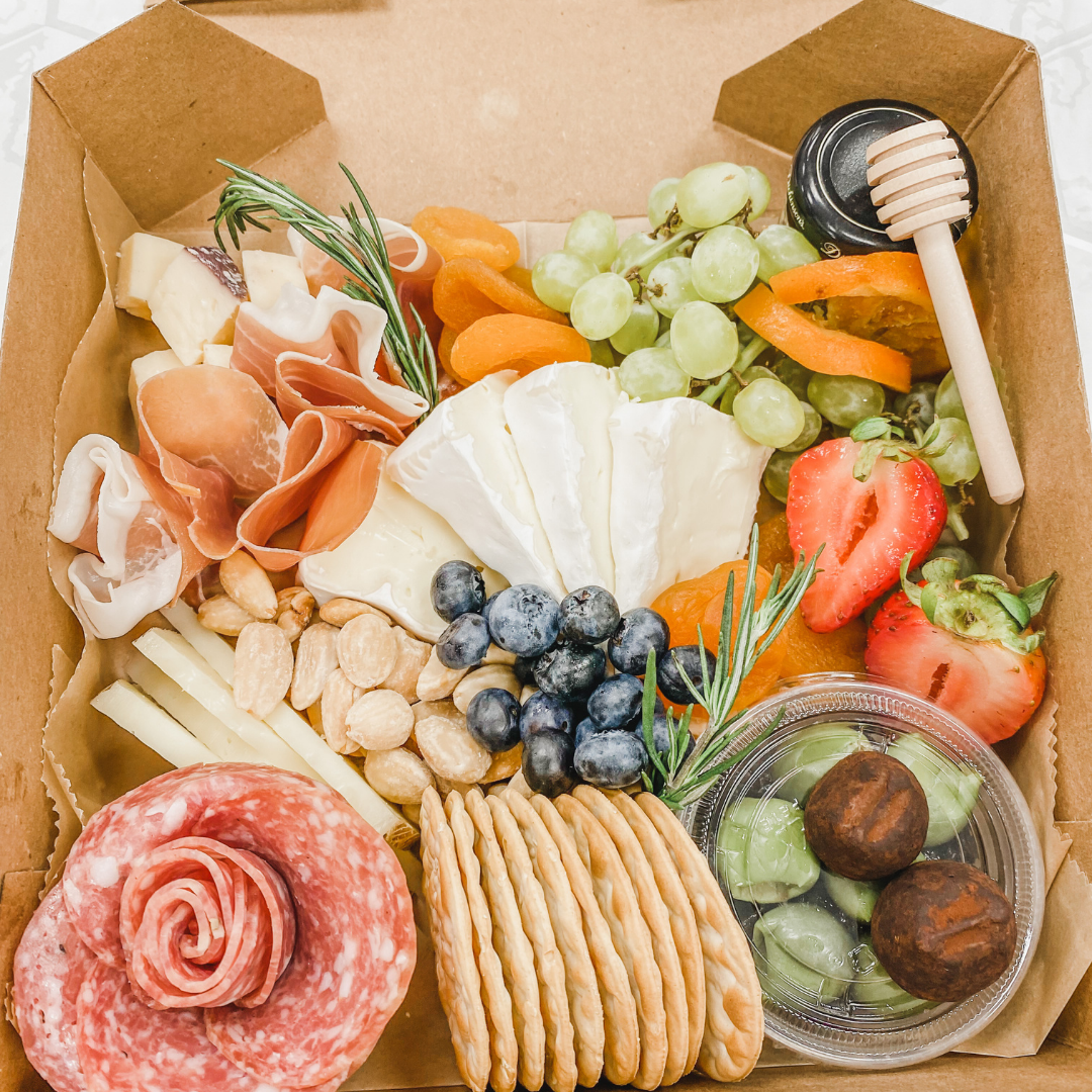 Large Grazin&#39; Box